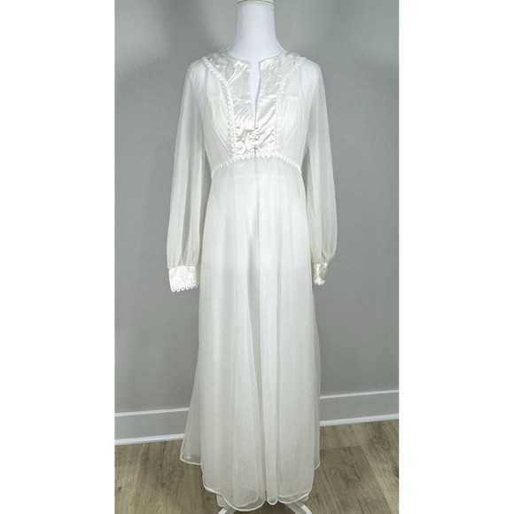 I Do Other - Vintage I Do Union Made Peignoir Set Ivory Robe Nightgown Bridal Lingerie M